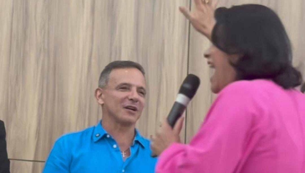 Irmão Bittar: a um ano da eleição, Márcio Bittar “aceita a Jesus” na Assembleia de Deus de Madureira e canta “Vai dar tudo certo”