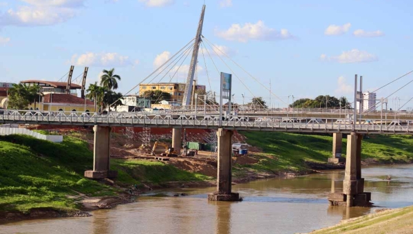 Nível do Rio Acre alcança 1,77 metro na Capital e estiagem já é considerada entre as mais severas dos últimos anos