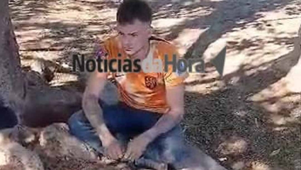 Filho mantém pais em cárcere privado para roubar gado em propriedade rural de Rio Branco; suspeito é preso após troca de tiros com policial