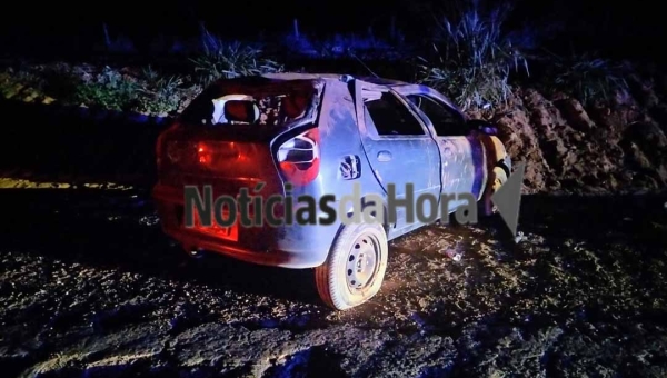 TRAGÉDIA NA BR-317: Mulher morre e três pessoas ficam feridas, incluindo bebê de 9 meses, após capotamento de veículo