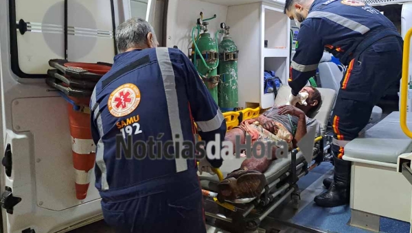 Homem em situação de rua é brutalmente espancado e encontrado por policiais militares em via pública em Rio Branco