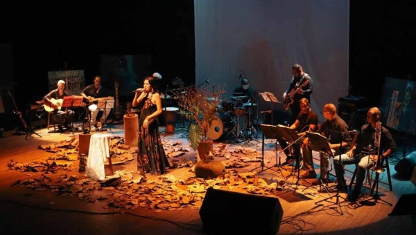 Artistas locais ganham espaço em palcos alternativos da Expoacre