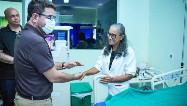 Governador Gladson Camelí acompanha mutirão de laqueaduras e cirurgias gerais em Mâncio Lima