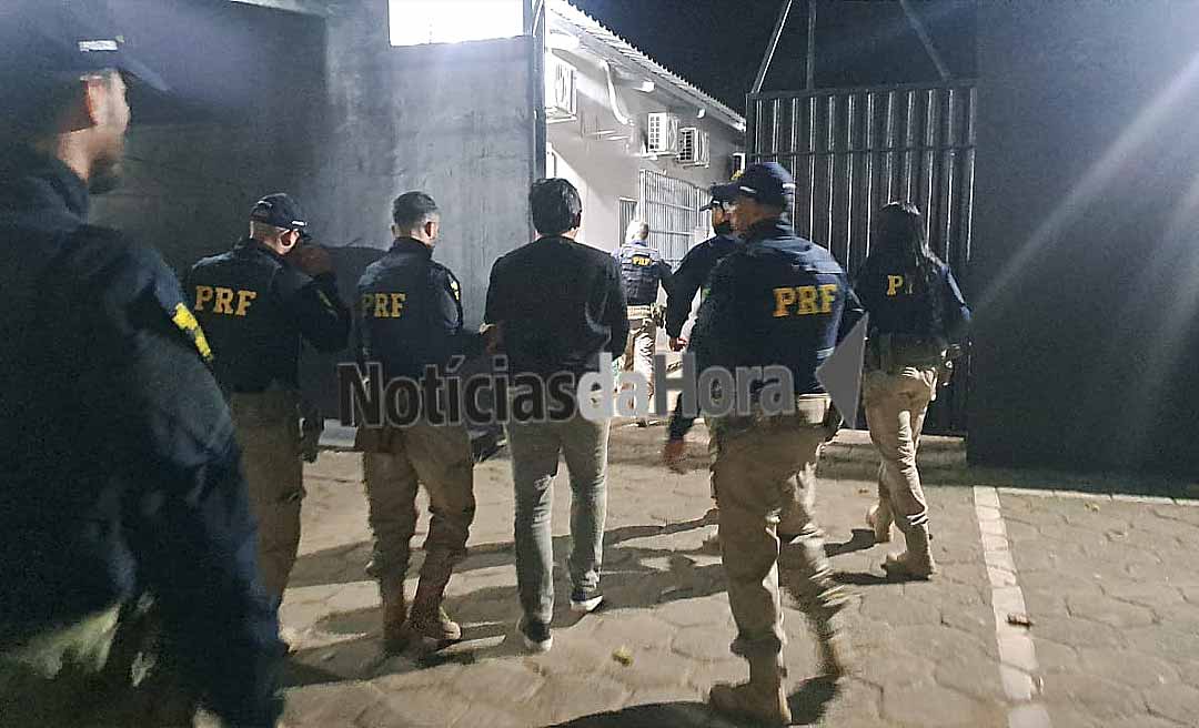 PRF prende passageiro com 7 kg de maconha em ônibus na BR-317, próximo a Rio Branco