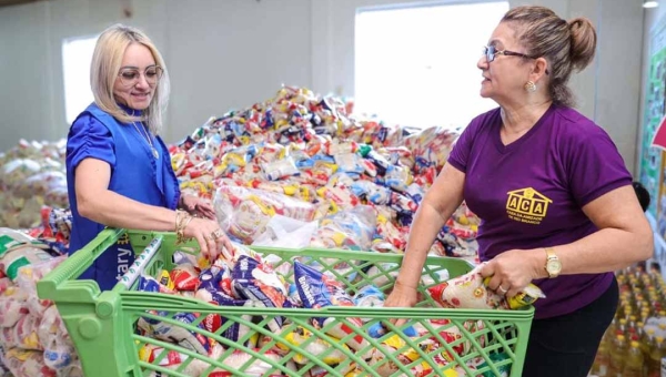 Troca de ingressos por alimentos para shows nacionais da Expoacre já atinge 80 mil quilos de doações