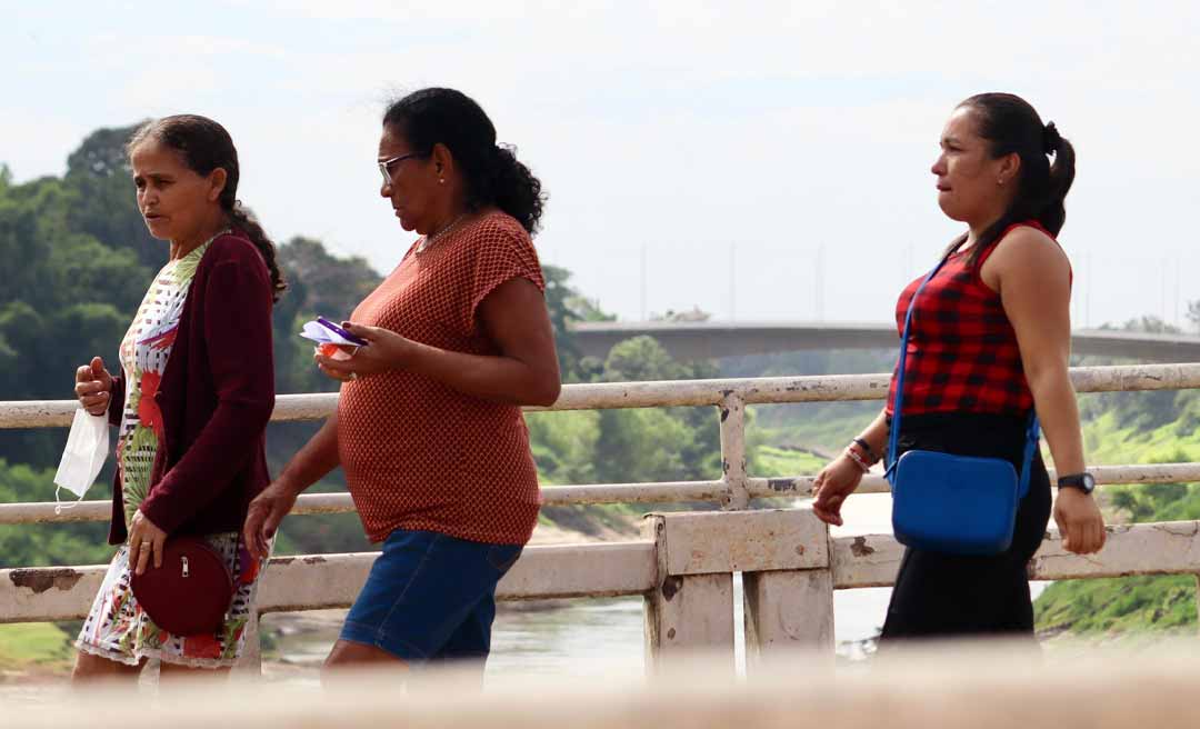 Acre cria política estadual de atenção integral à saúde da mulher no climatério e institui semana de conscientização