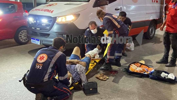 Idosa é atropelada por motociclista e sofre fratura exposta na Via Chico Mendes, em Rio Branco