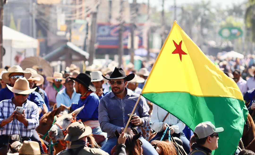 Governador Gladson Cameli participa da Cavalgada e destaca otimismo com os 50 anos da Expoacre: “Maior festa de negócios e reencontro das famílias”