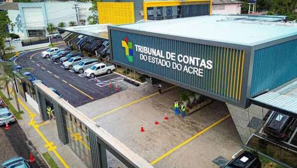 TCE alega irregularidade em contrato de R$ 1,5 milhão para suspender repasses para Expoacre 2025