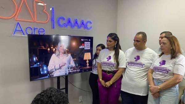 OAB/AC lança campanha e cartilha em defesa das prerrogativas da Mulher Advogada durante a ExpoAcre 2025