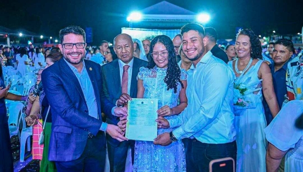 Casamento coletivo celebra o amor, os 50 anos da Expoacre e os 30 anos do Projeto Cidadão: “Reencontro de famílias, uma celebração do amor”