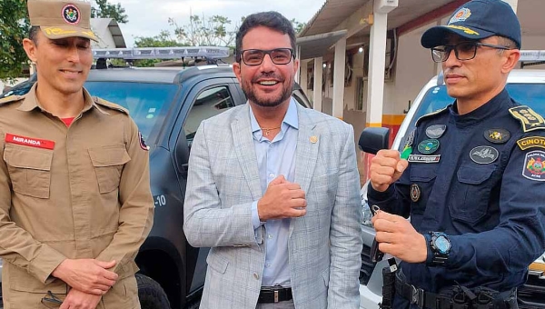 “Nós não estamos aqui para discutir nada de eleição, eleição é ano que vem”, diz Gladson ao confirmar presença na agenda de Lula no Acre