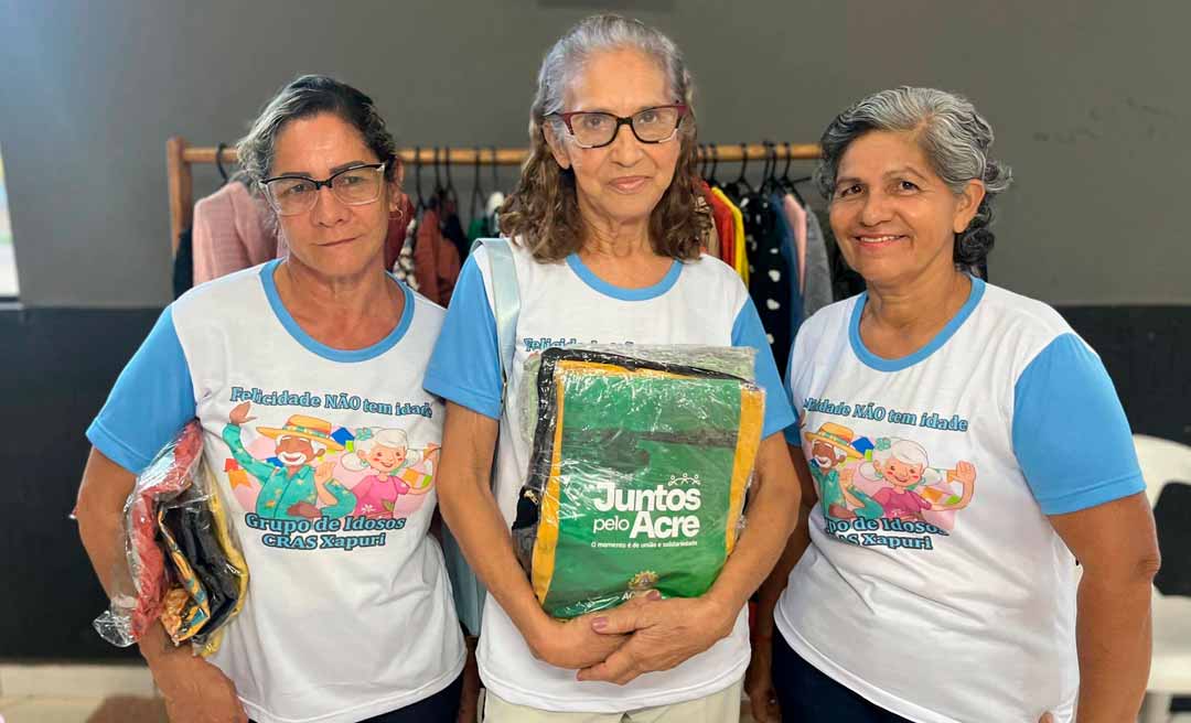 Juntos Pelo Acre entrega 3 mil peças de roupas do Vestuário Social para mulheres em Xapuri