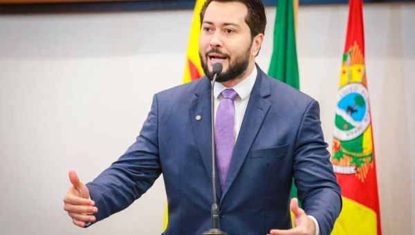 Deputado Emerson Jarude diz que o governo do Acre gastou R$ 31 milhões com shows na Expoacre