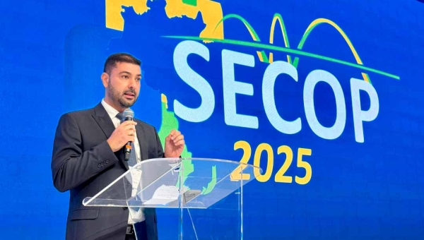 Nicolau Júnior representa o governador Gladson em evento em que o Acre conquista destaque Nacional de inovação na gestão pública