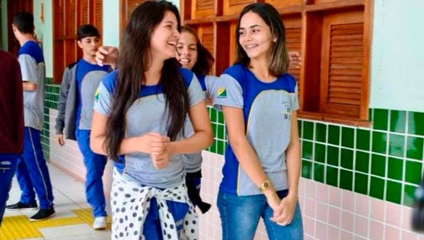 Governo convoca candidatos aprovados em processos seletivos da Educação para entrega de documentos e assinatura de contrato