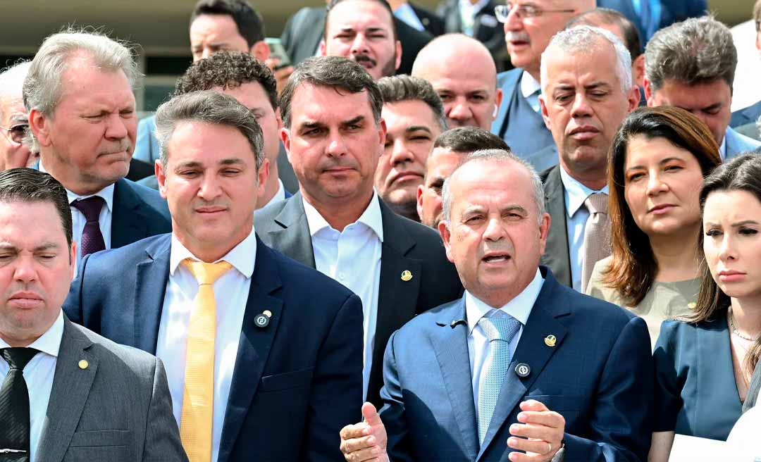 Oposição alcança 41 assinaturas e vai pedir impeachment de Moraes no Senado