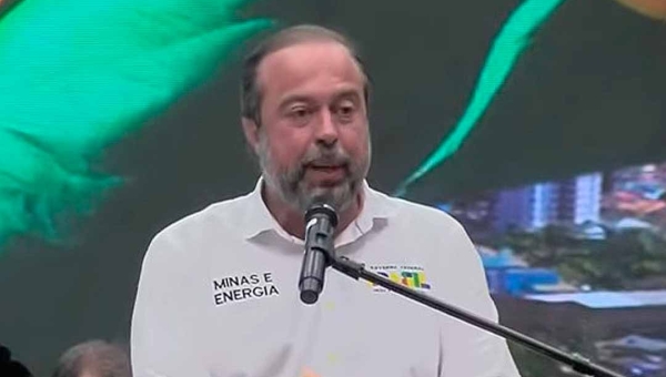 Um terço dos acreanos terá conta de luz zerada com o Luz do Povo, anuncia ministro