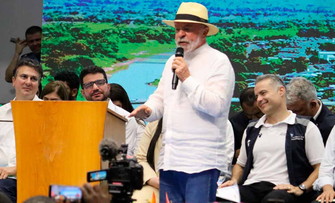 Lula chama Bocalom de mentiroso, é ovacionado, e deixa Alysson Bestene constrangido