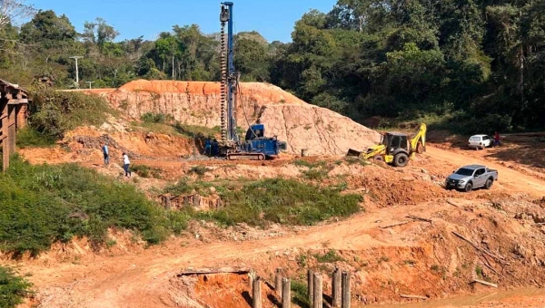 Deracre avança na construção de ponte no Ramal dos Paulistas, em Porto Acre