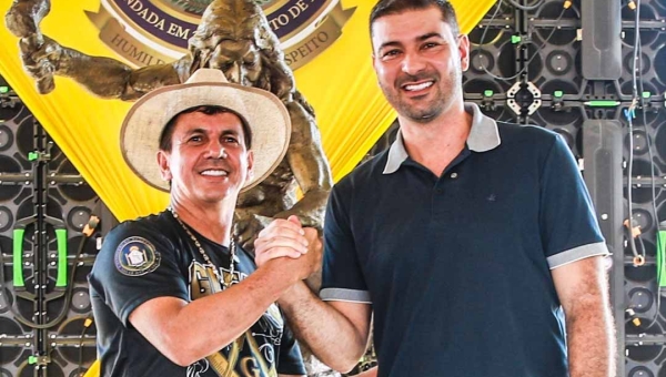 “Essa festa mantém um projeto filantrópico que atende milhares de acreanos”, diz Nicolau ao prestigiar costelaço da Maçonaria