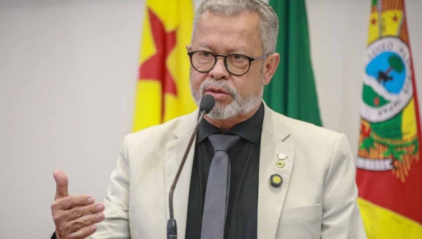 Afonso Fernandes defende recuperação da estrada do Quixadá, zona rural de Rio Branco