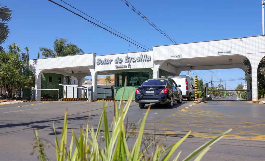 Alexandre de Moraes autoriza Bolsonaro a deixar prisão domiciliar para fazer exames