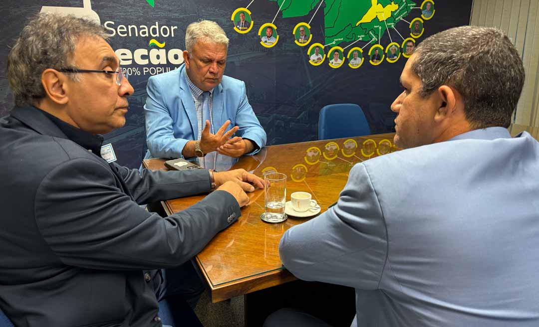 Petecão reúne prefeito de Rodrigues Alves e Dnit para tratar da ponte sobre o Rio Juruá e melhorias na BR-364