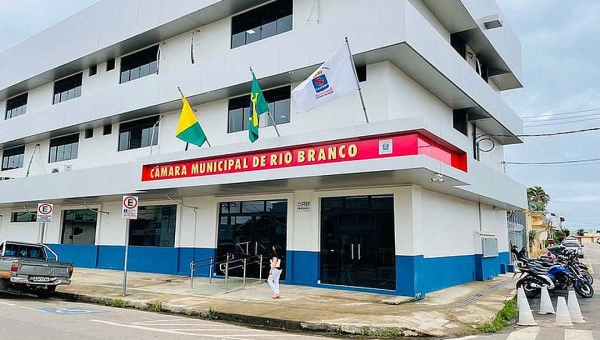 Câmara repudia declarações de Clendes Vilas Boas: “Todos os vereadores foram eleitos democraticamente”