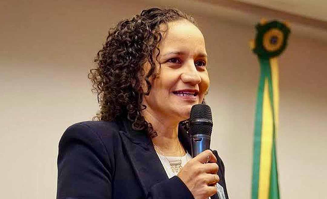 Juíza rejeita defesa e mantém ação contra ex-prefeita de Tarauacá por suposto superfaturamento