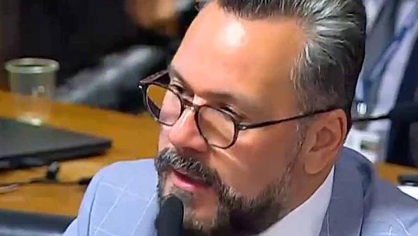 Alan Rick critica condução do Ibama e do ICMBio e pede revisão de embargos e planos de uso em reservas extrativistas