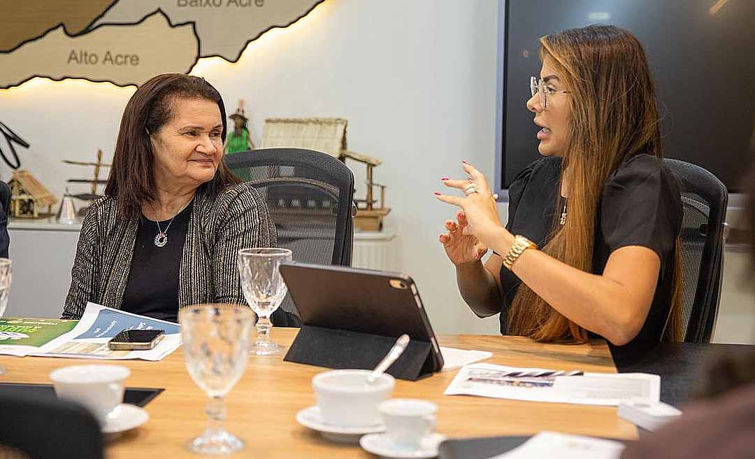 Presidente Gabriela Câmara vai ao TCE e apresenta avanços na regularização fundiária no Acre