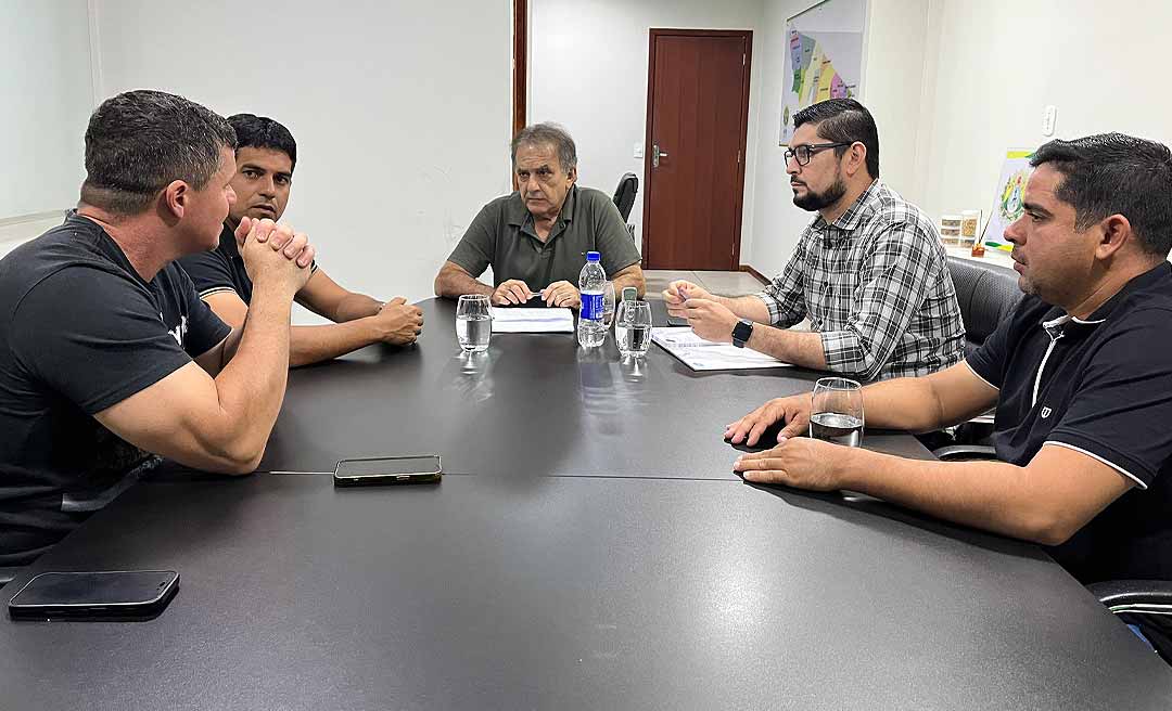 José Bestene recebe vice-prefeito de Rodrigues Alves para tratar de ampliação no abastecimento de água