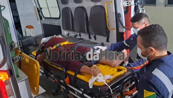 Carro conduzido por pastora evangélica perde o controle, capota e cai em córrego no município do Bujari