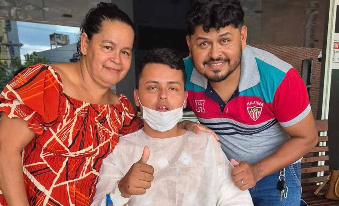 Repórter Otávio Damasceno deixa UTI e compartilha momento com a família durante recuperação