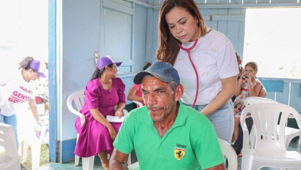 Gabinete itinerante de Michelle Melo leva saúde e lazer para a Trasacreana; "O nosso mandato não se limita às paredes da Assembleia"