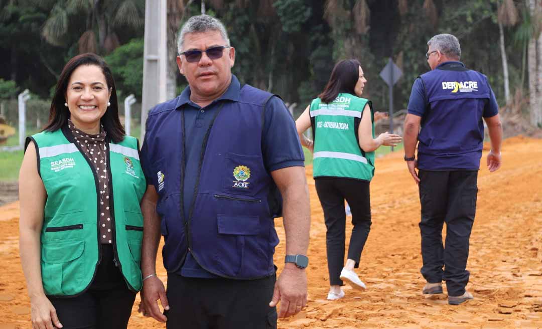 Governadora em exercício Mailza acompanha obras de duplicação da rodovia AC-405 em Cruzeiro do Sul