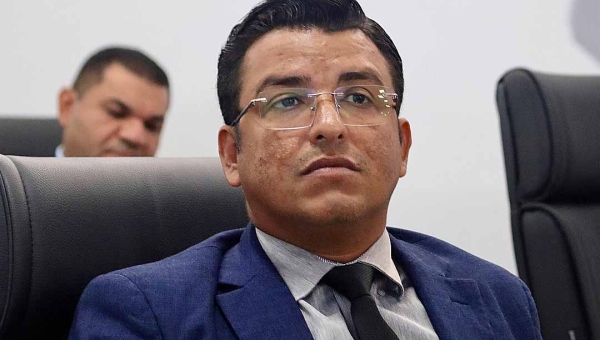 “Precisamos de provas contundentes, não apenas relatos”, afirma vereador Aiache sobre denúncias de assédio moral na RBTrans