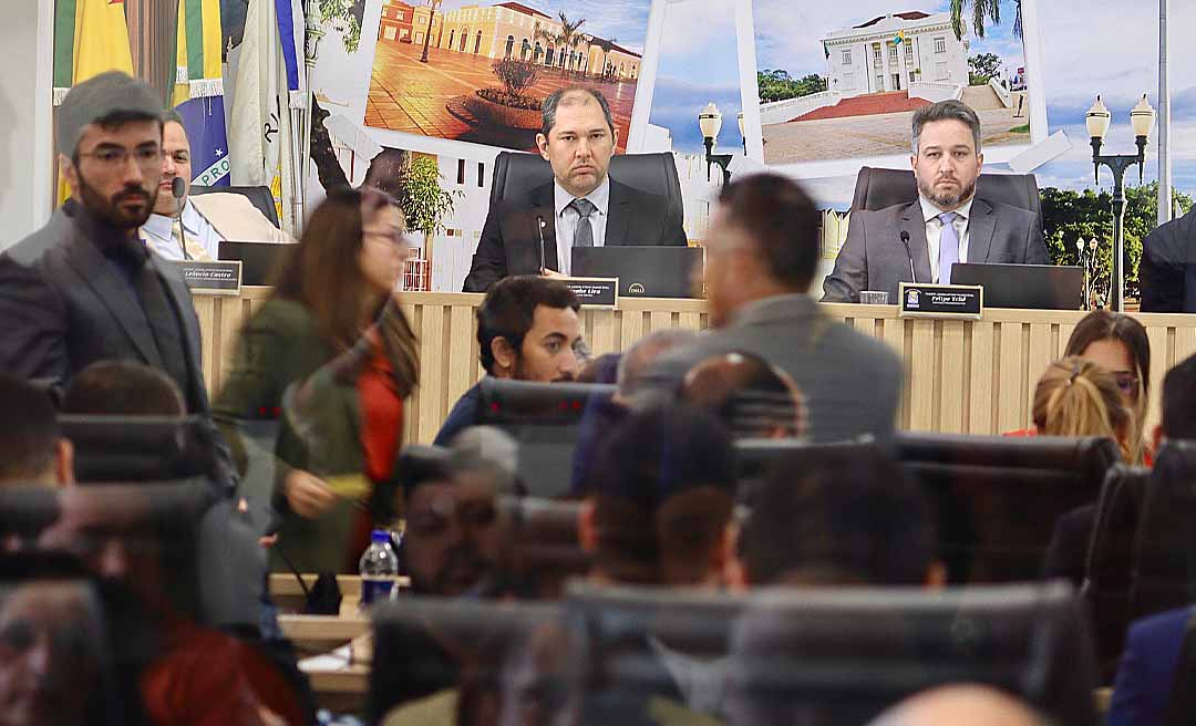 Mesmo com o pedido de indeferimento por Clendes Vilas Boas, vereadores decidiram não restringir o uso da Tribuna Popular