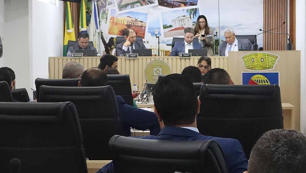 Vereadores rejeitam urgência em votação sobre afastamento do chefe da RBTrans