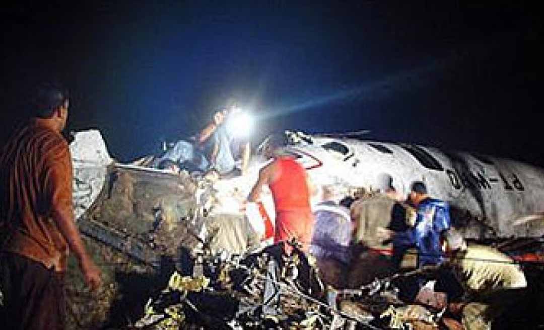 Tragédia aérea da Rico completa 23 anos: acidente matou 23 pessoas a poucos metros do aeroporto de Rio Branco