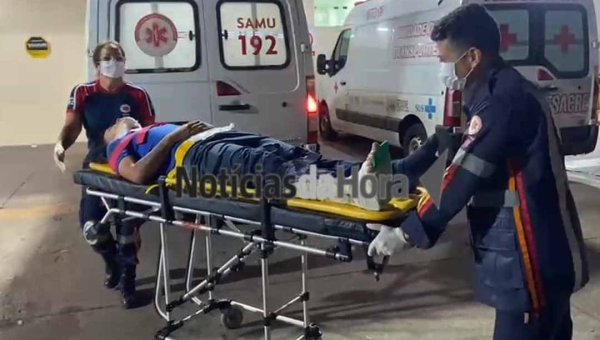 Motociclista é preso após acidente e vai para o Pronto-Socorro com fraturas em Rio Branco