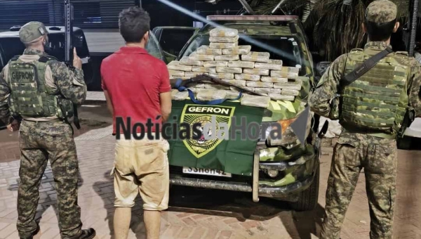 GEFRON apreende quase meio milhão em drogas e arma de fogo durante operação no Alto Acre