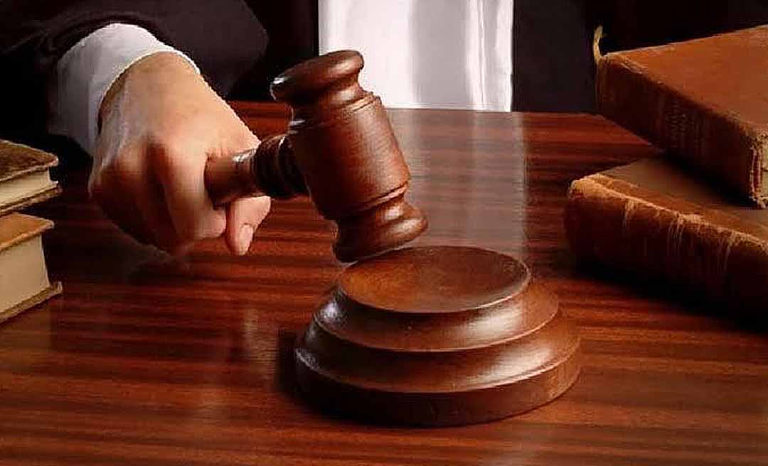 Justiça do Acre condena homem por caluniar padre em redes sociais e grupo de WhatsApp