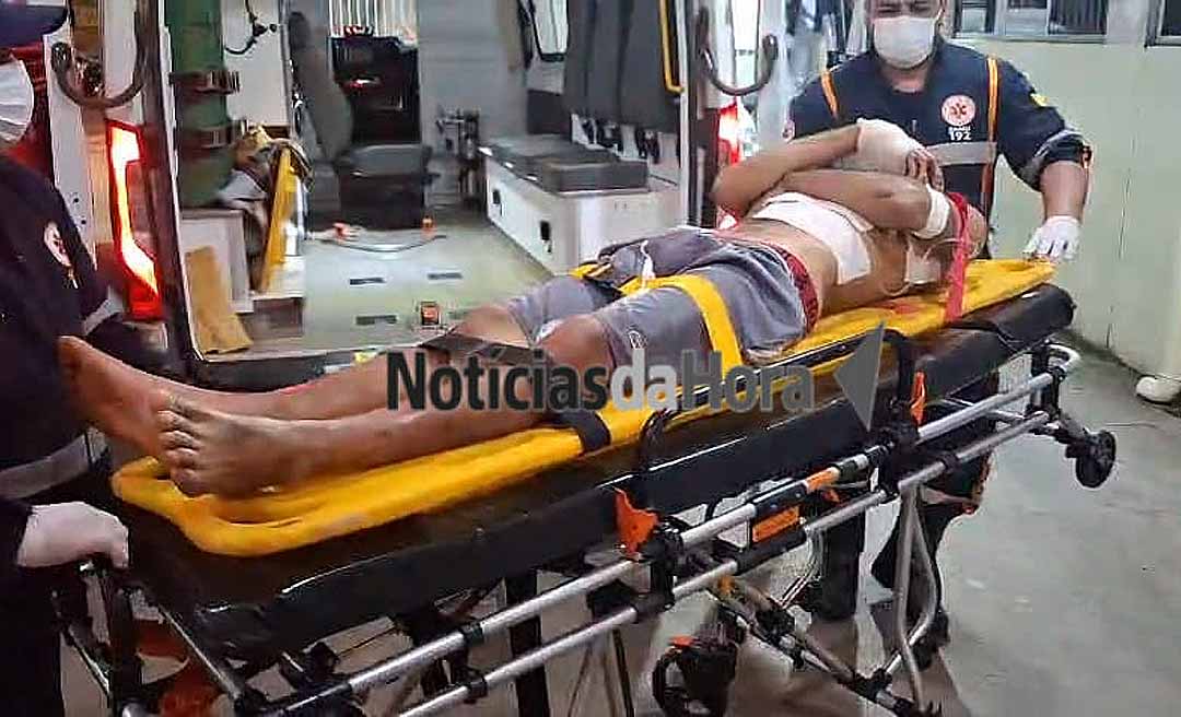 Homem é encontrado ferido com quatro facadas às margens da BR-317, próximo ao município de Capixaba