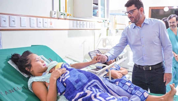 Governador Gladson Camelí visita Maternidade Bárbara Heliodora e entrega espaços revitalizados
