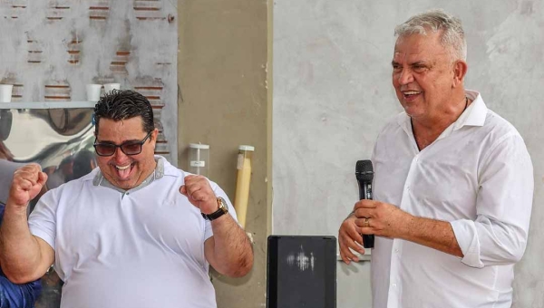 Petecão informa pagamento de mais de R$ 8,6 milhões para pavimentação de ruas em Brasiléia