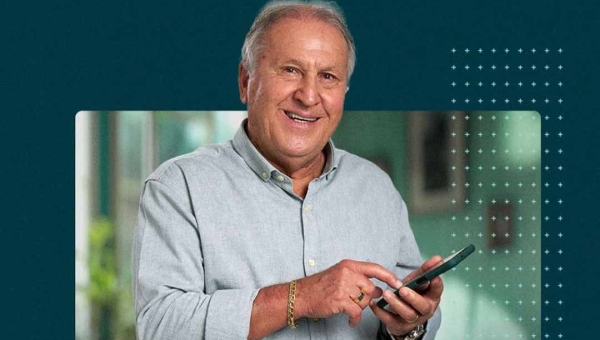 Zico vai atender 30 fãs em sessão de fotos e autógrafos após palestra em Rio Branco