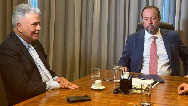 Petecão celebra medida do governo federal que garante gás de cozinha a famílias do Acre