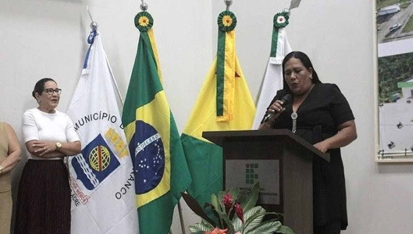 Um ano após ser aprovada no ensino superior, ex-aluna do Mulheres Mil conta trajetória de superação